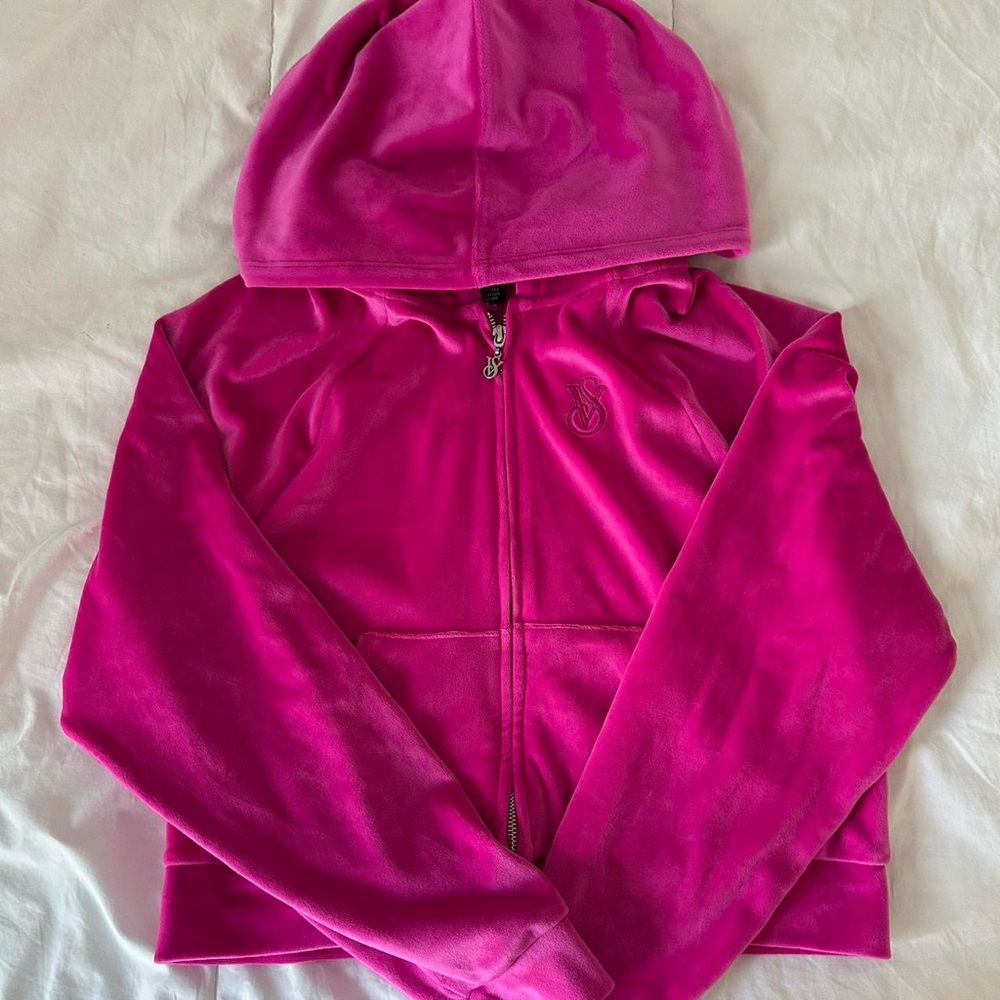 Victoria’s Secret Hot pink Velour jacket 💓